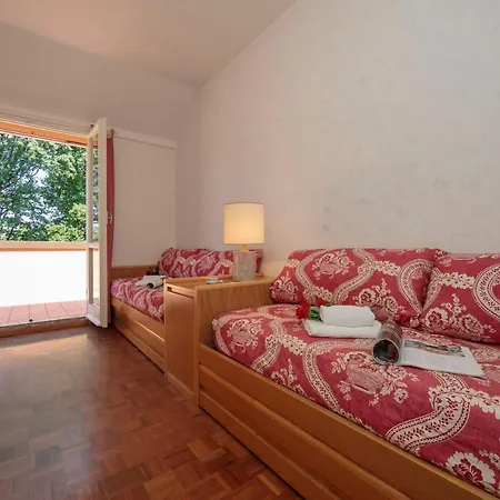 Sleeps 6 Pool Vakantiehuis