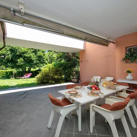 Sleeps 6 Pool * Ispra